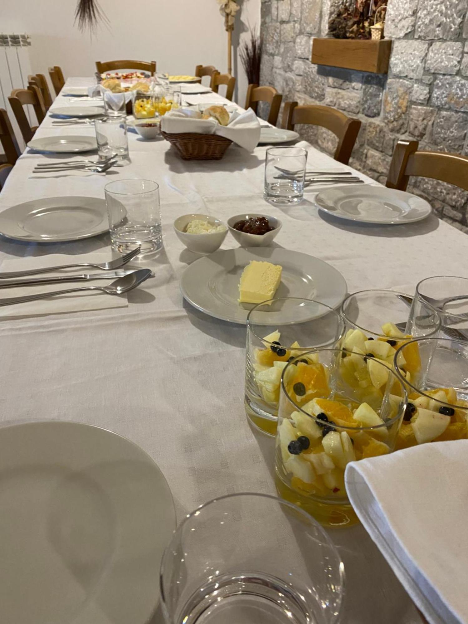 G House Hotel Dutovlje Eksteriør billede