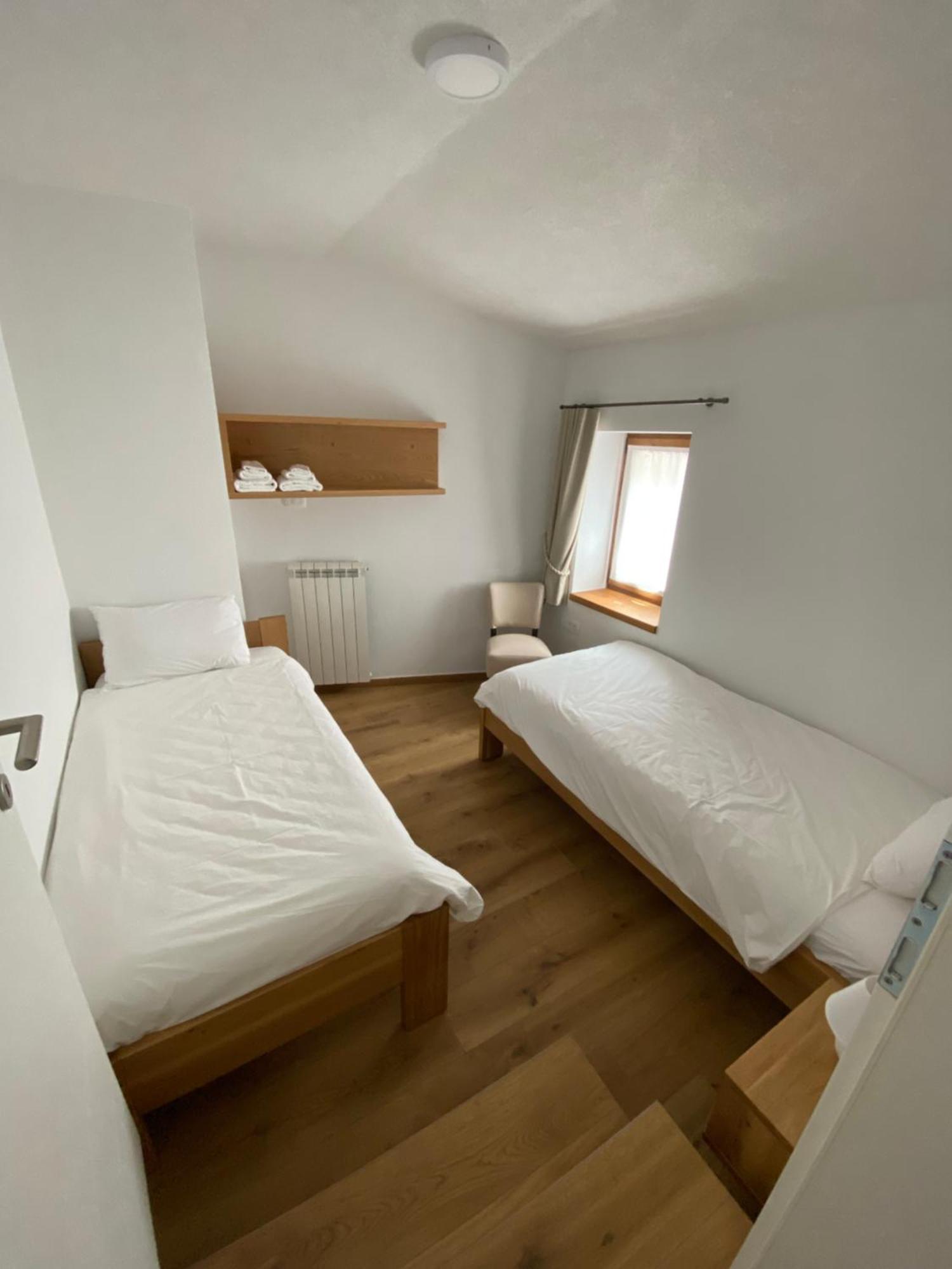 G House Hotel Dutovlje Eksteriør billede